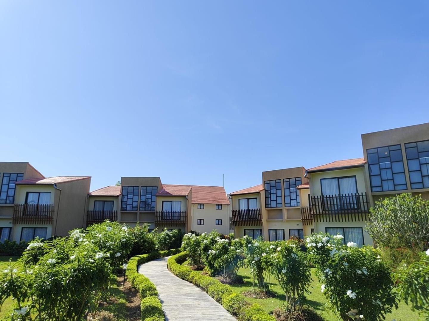Luwansa Beach Hotel Labuan Bajo Εξωτερικό φωτογραφία