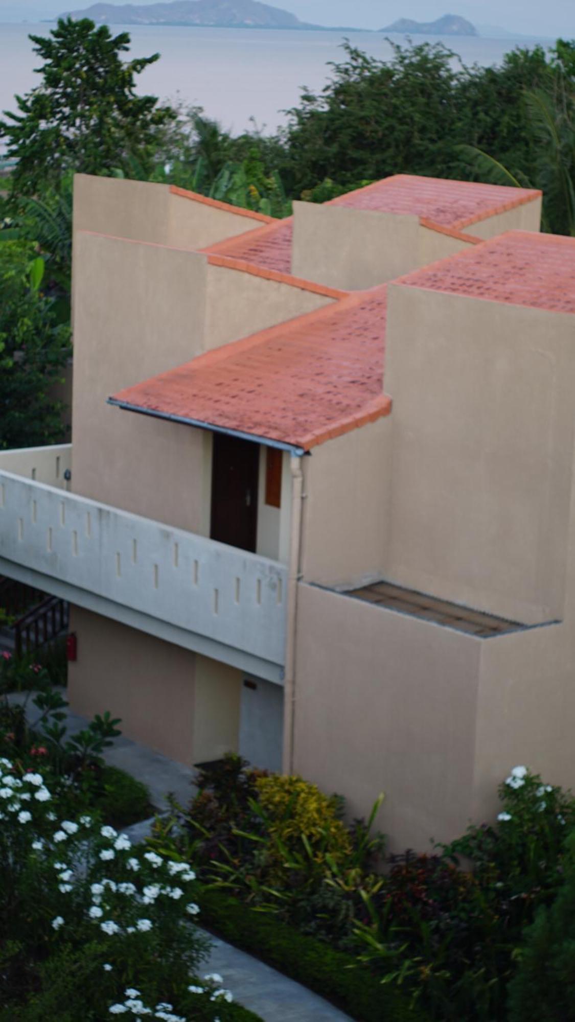 Luwansa Beach Hotel Labuan Bajo Εξωτερικό φωτογραφία