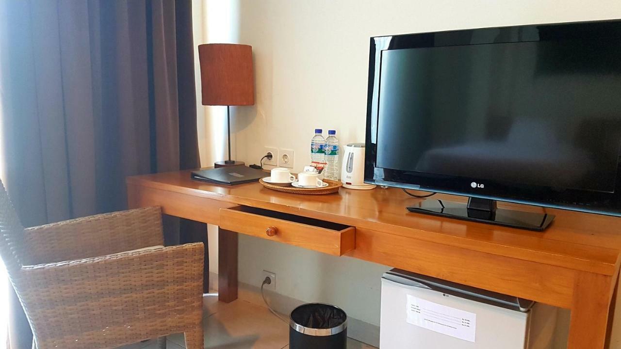 Luwansa Beach Hotel Labuan Bajo Εξωτερικό φωτογραφία
