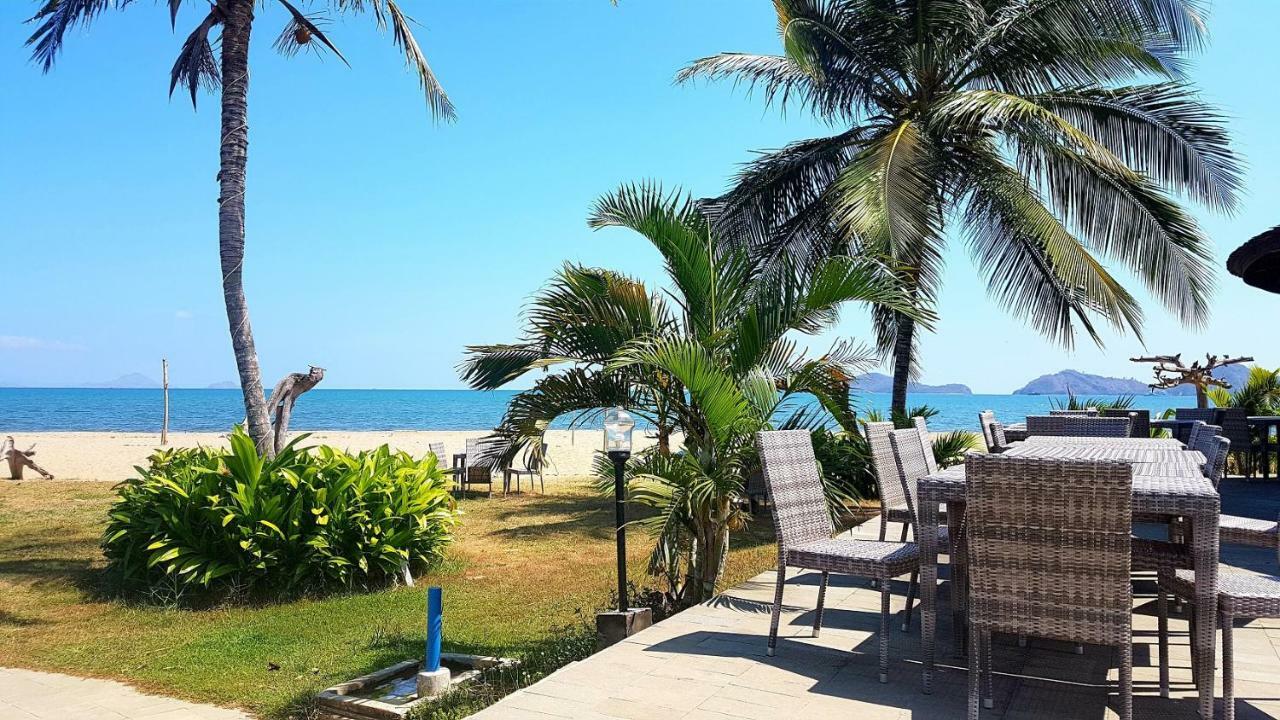 Luwansa Beach Hotel Labuan Bajo Εξωτερικό φωτογραφία