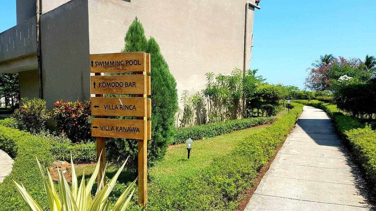Luwansa Beach Hotel Labuan Bajo Εξωτερικό φωτογραφία