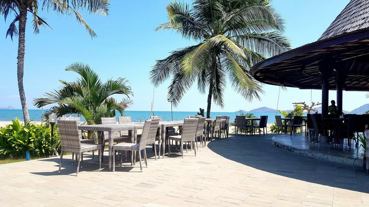 Luwansa Beach Hotel Labuan Bajo Εξωτερικό φωτογραφία