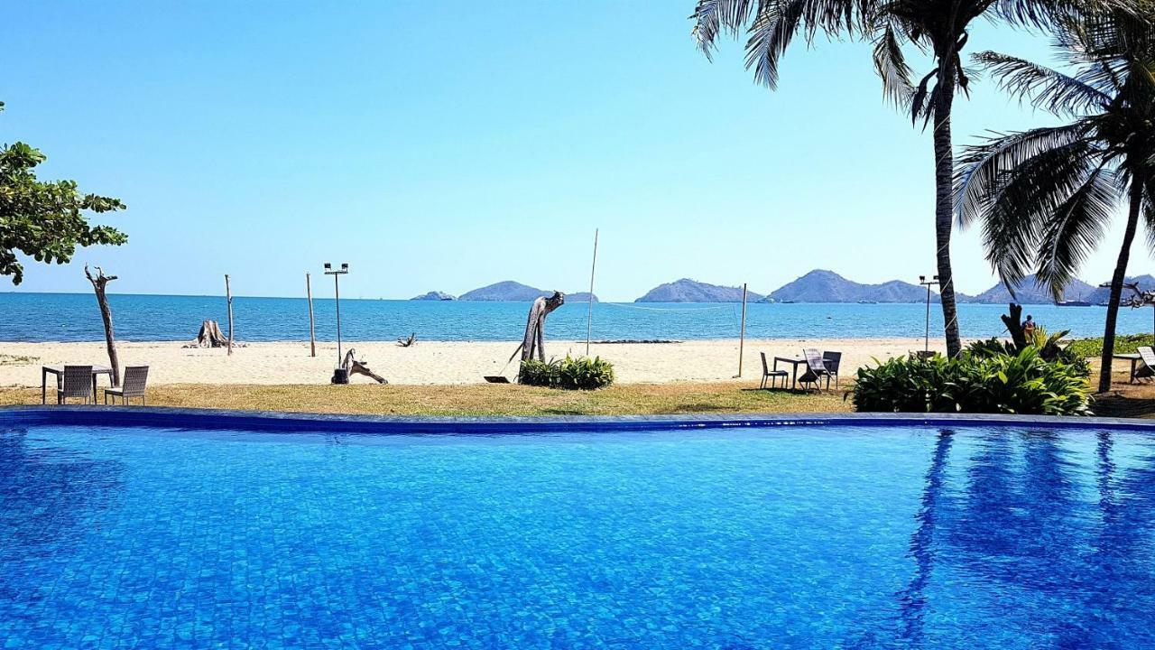 Luwansa Beach Hotel Labuan Bajo Εξωτερικό φωτογραφία